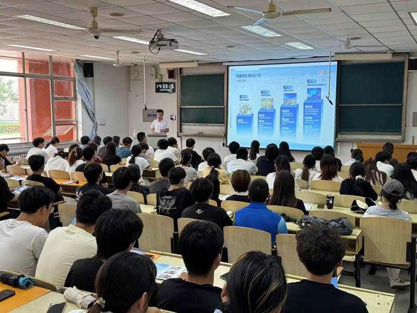 69cef0b3041c31c02803fec59af2bab4